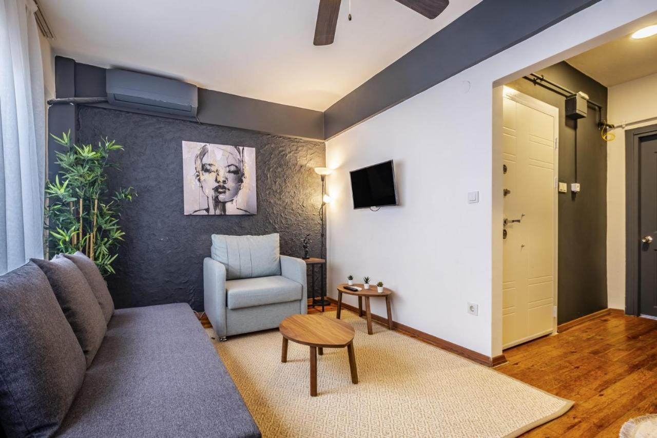 Daire Chic Flat With Balcony In The Heart Of Beyoglu İstanbul
